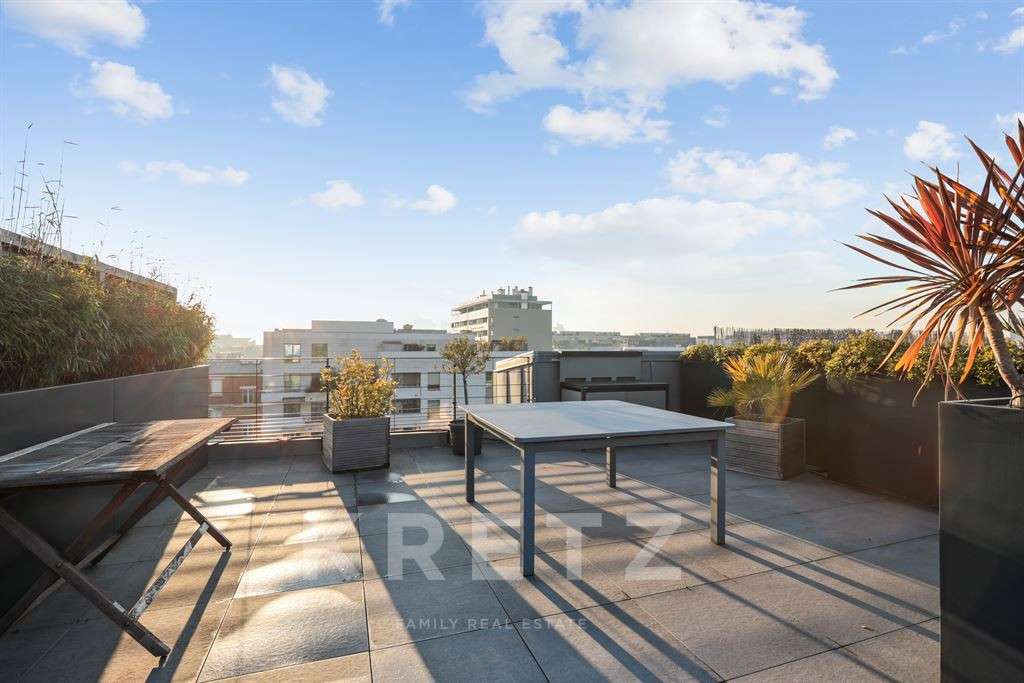 Apartment Levallois-Perret
