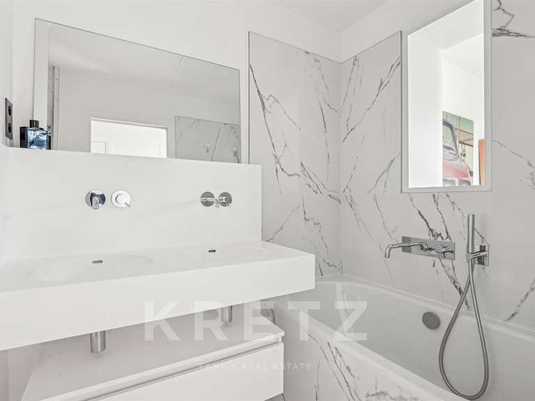 Apartment Levallois-Perret - 3 bedrooms - 113m²