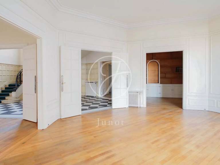 Appartement Levallois-Perret - 4 chambres - 274m²