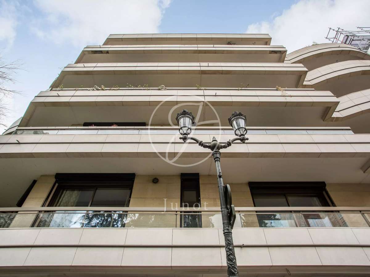 Apartment Levallois-Perret