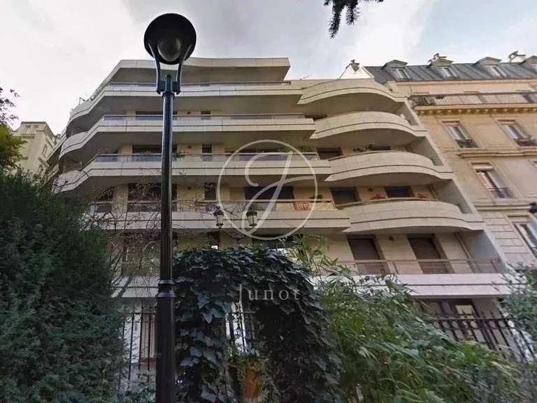 Apartment Levallois-Perret - 3 bedrooms - 103m²