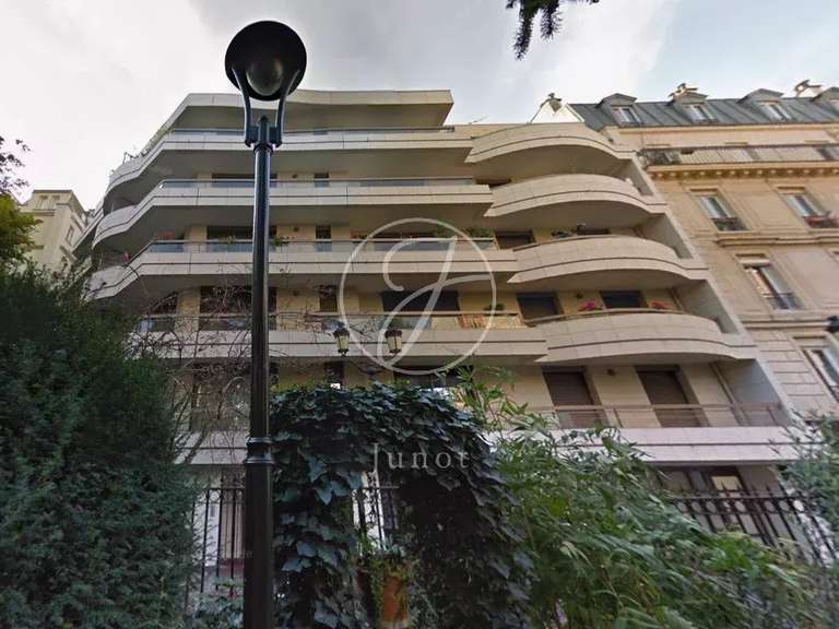 Apartment Levallois-Perret - 3 bedrooms - 103m²