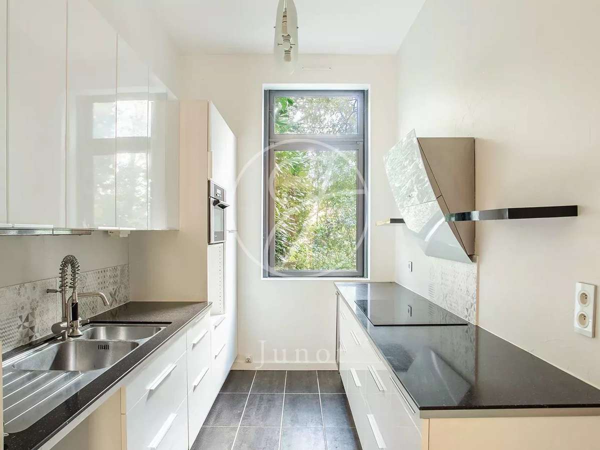 Apartment Levallois-Perret