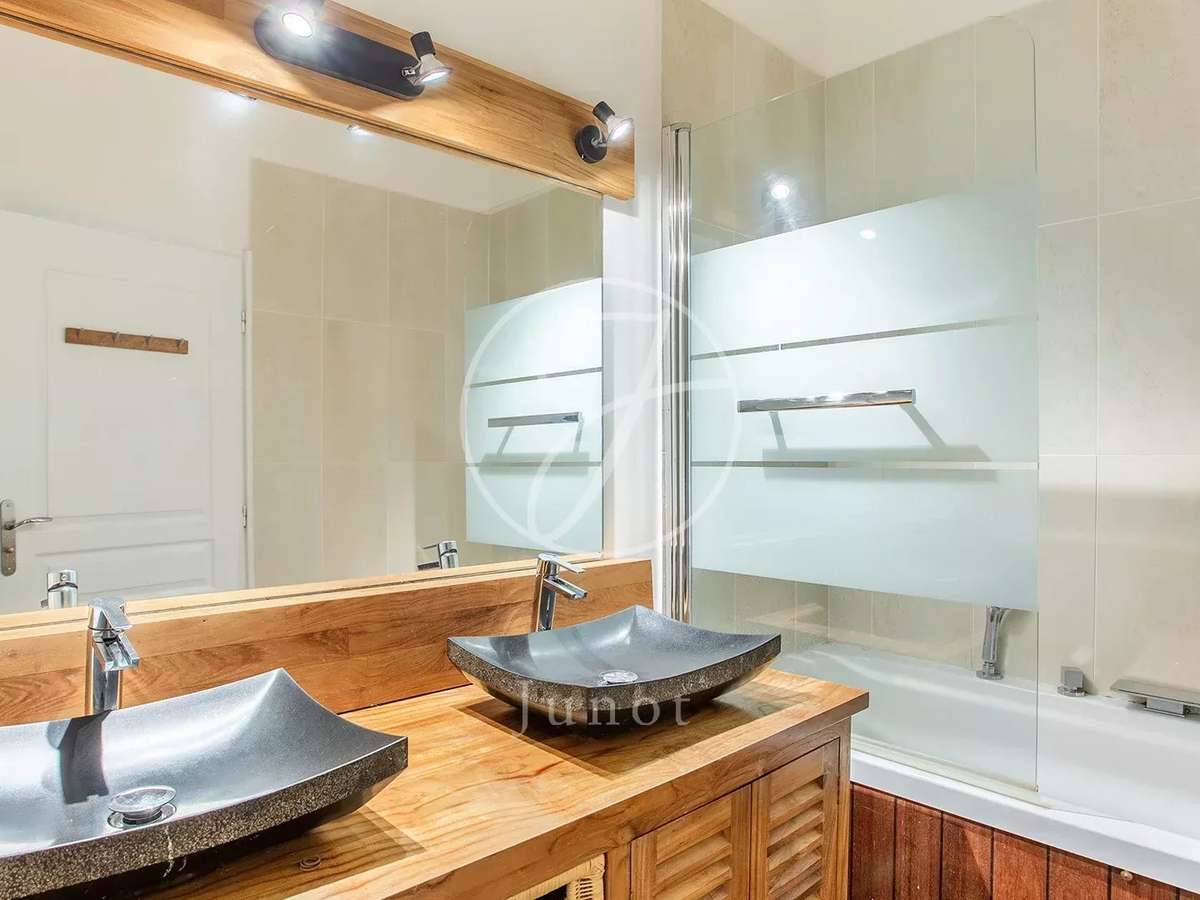 Apartment Levallois-Perret