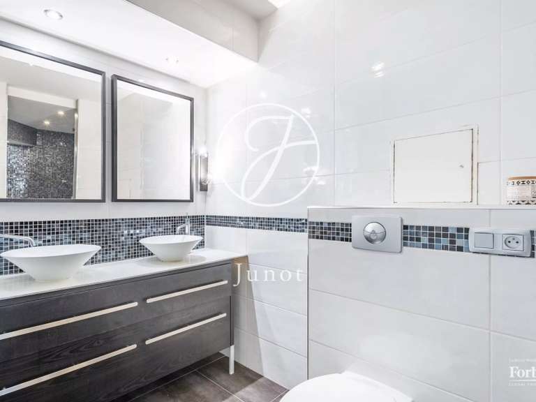 Appartement Levallois-Perret - 2 chambres - 106m²