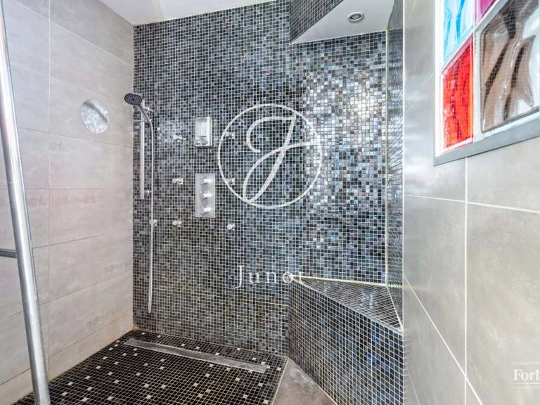 Appartement Levallois-Perret - 2 chambres - 106m²