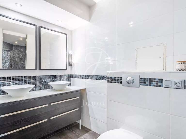 Appartement Levallois-Perret - 2 chambres - 106m²