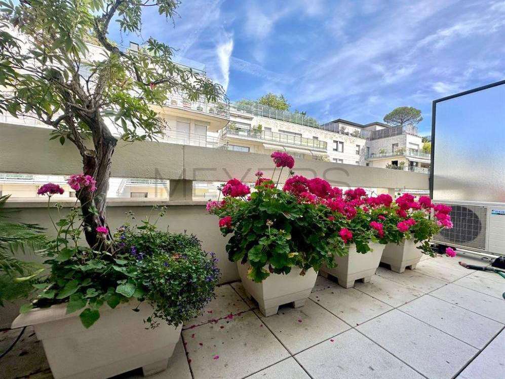 Apartment Levallois-Perret
