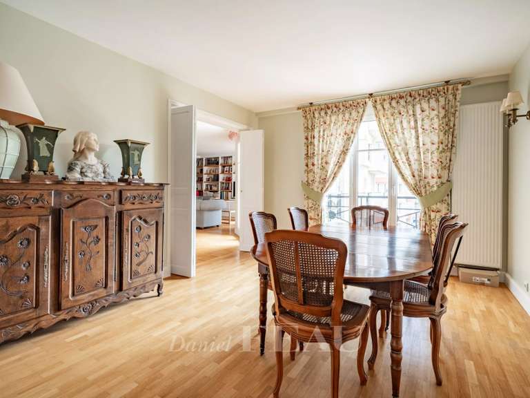 Appartement Levallois-Perret - 6 chambres - 183m²