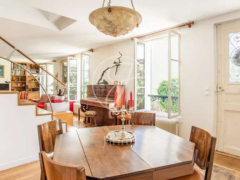Maison Levallois-Perret - 4 chambres - 248m²