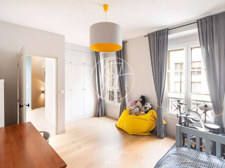 Maison Levallois-Perret - 6 chambres - 324m²