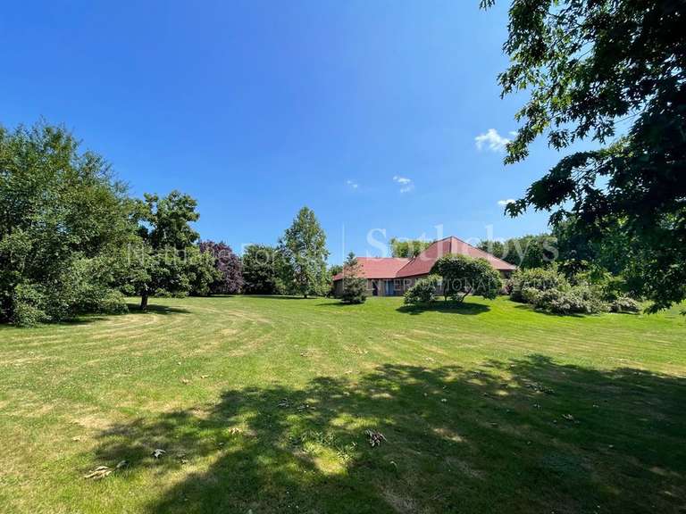 Maison Lewarde - 5 chambres - 275m²