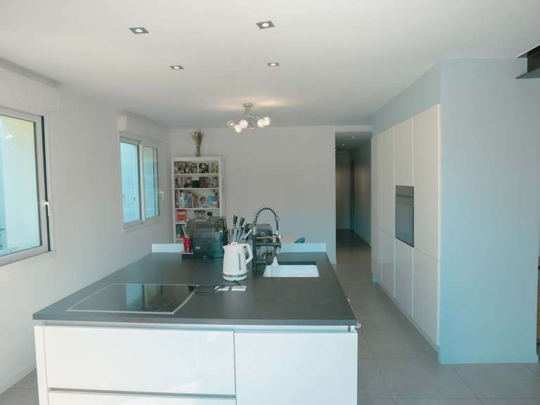 House Lézignan-la-Cèbe - 182m²