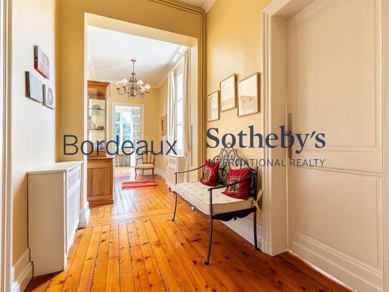 House Libourne - 6 bedrooms - 376m²