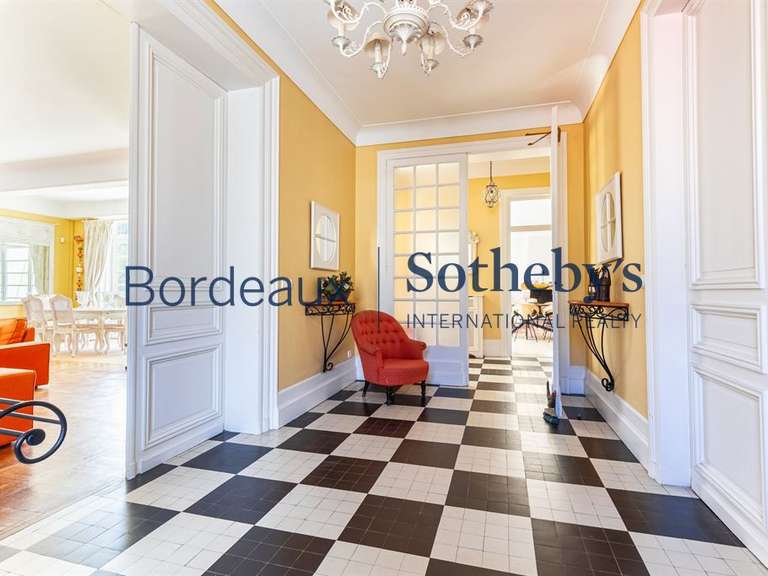 House Libourne - 6 bedrooms - 376m²