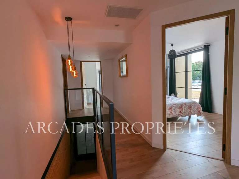 Maison Libourne - 4 chambres - 330m²