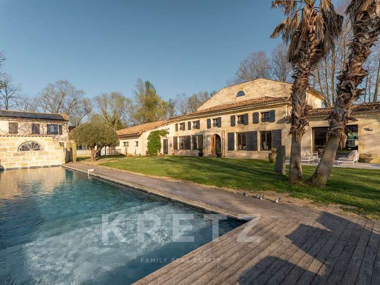 Maison Libourne - 7 chambres - 605m²