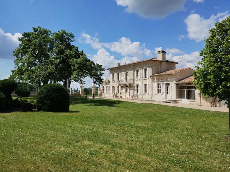 Maison Libourne - 9 chambres - 371m²