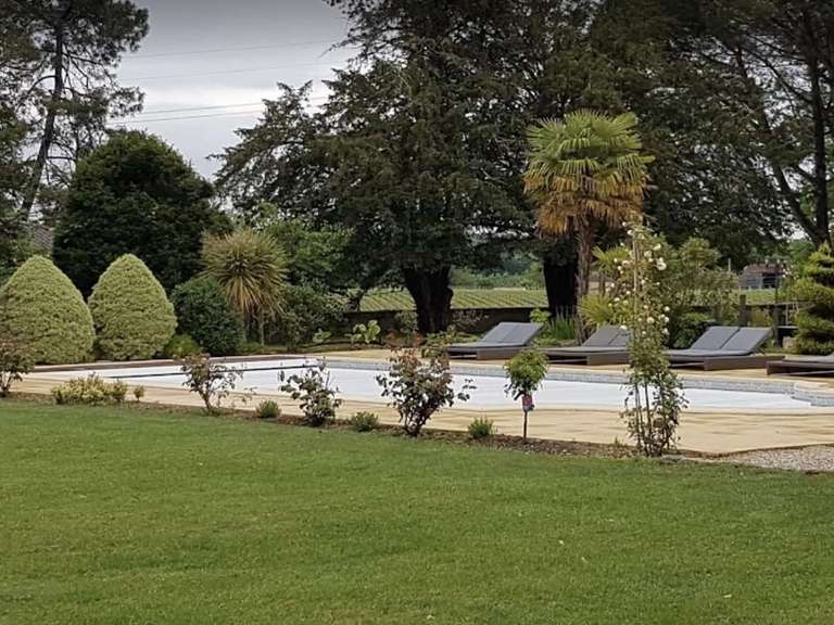 House Lignan-de-Bordeaux - 25 bedrooms