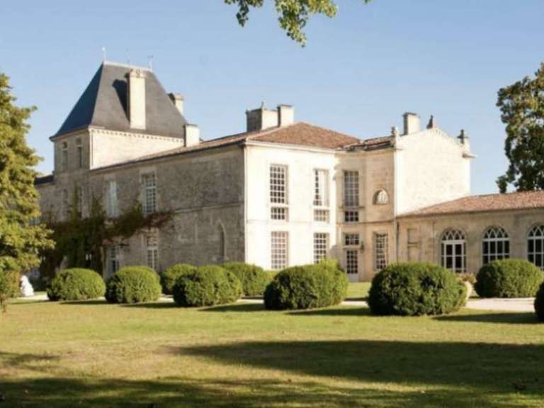 Maison Lignan-de-Bordeaux - 25 chambres