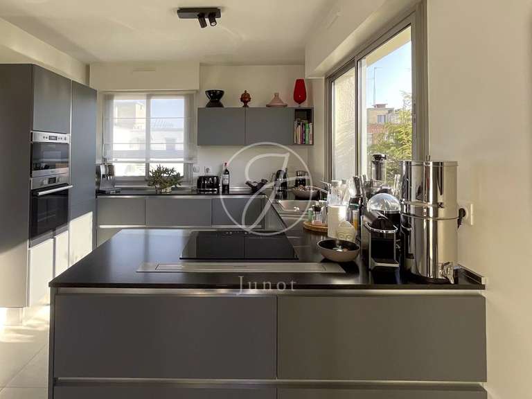 Apartment Lille - 2 bedrooms - 158m²