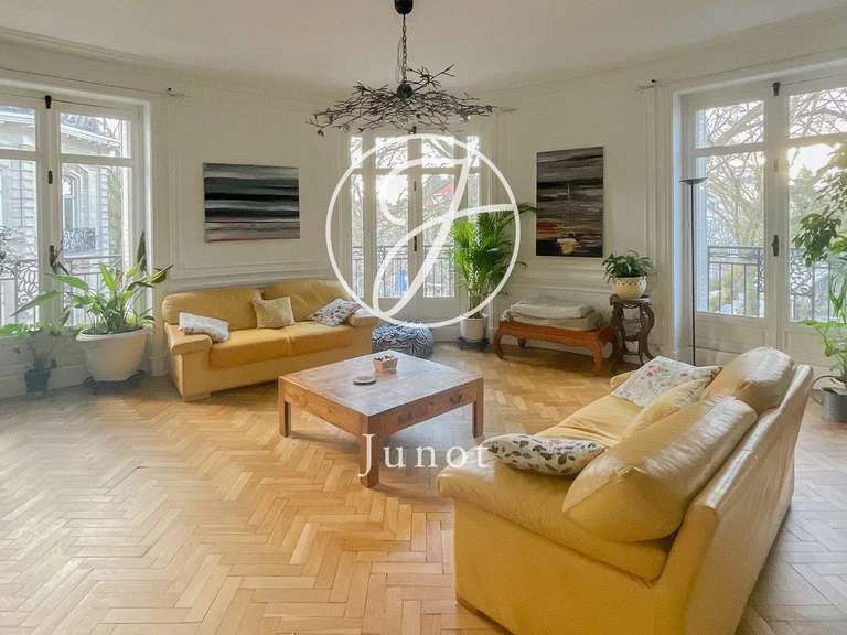 Apartment Lille - 6 bedrooms - 196m²