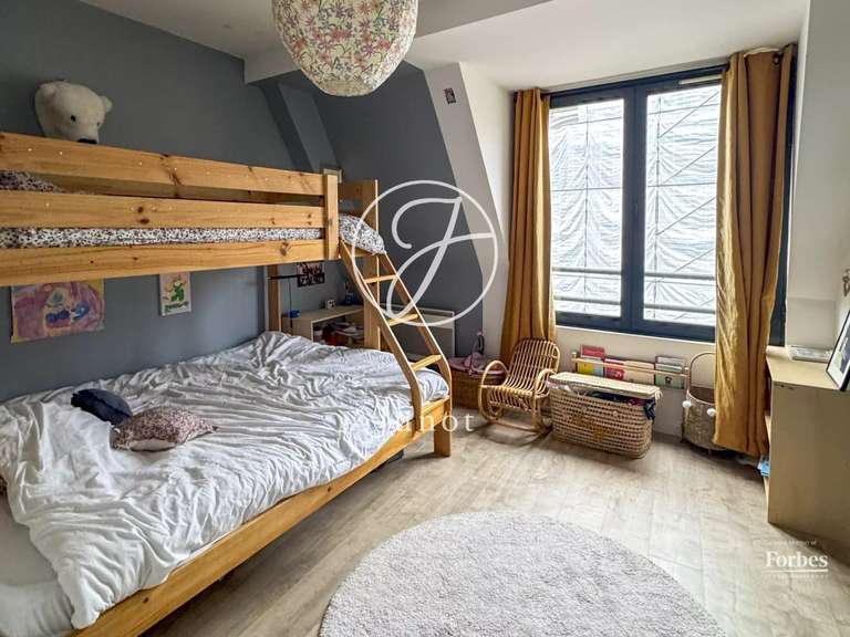 Apartment Lille - 3 bedrooms - 147m²