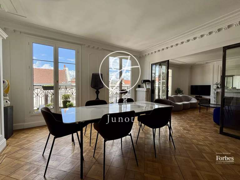 Appartement Lille - 4 chambres - 186m²