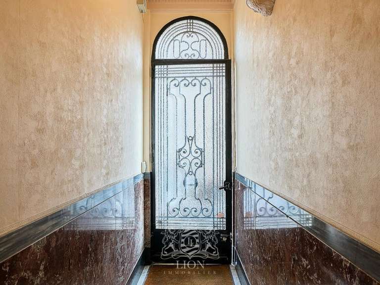 Apartment Lille - 5 bedrooms - 180m²