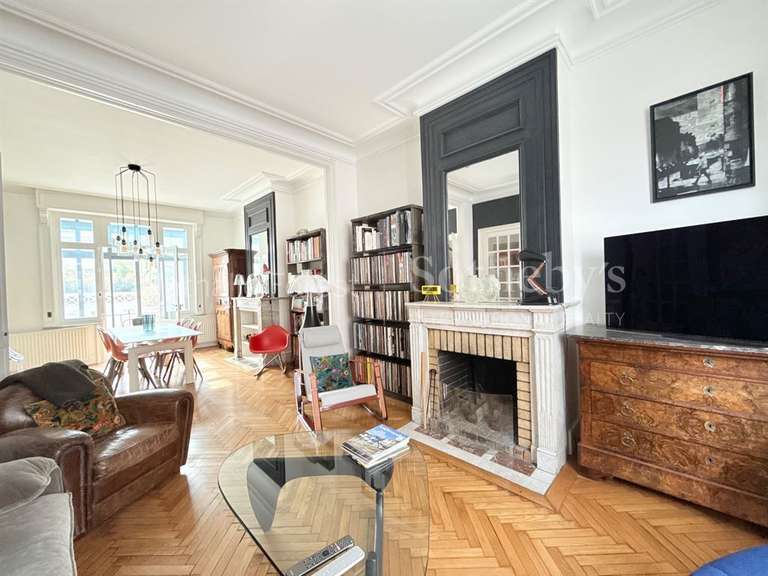 Maison Lille - 5 chambres - 196m²