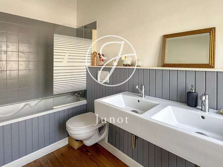 Maison Lille - 5 chambres - 180m²