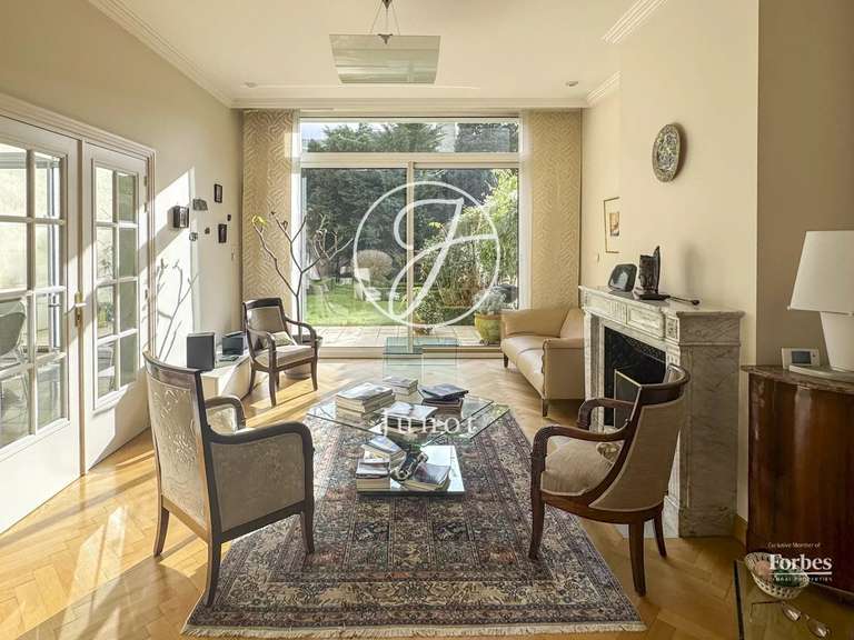 Maison Lille - 7 chambres - 2224m²