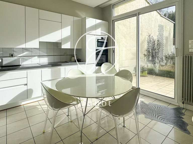 Maison Lille - 7 chambres - 2224m²