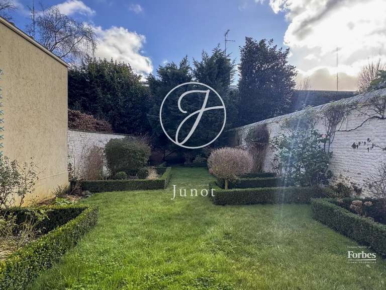 Maison Lille - 7 chambres - 2224m²