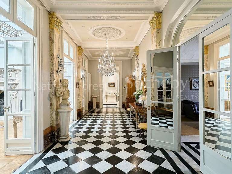 Maison Lille - 6 chambres - 1100m²