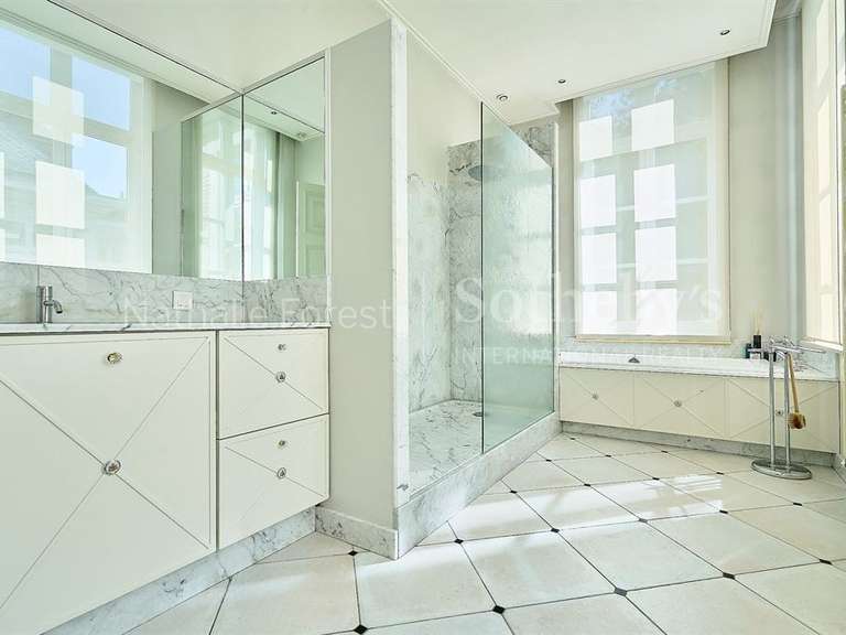 Maison Lille - 6 chambres - 1100m²