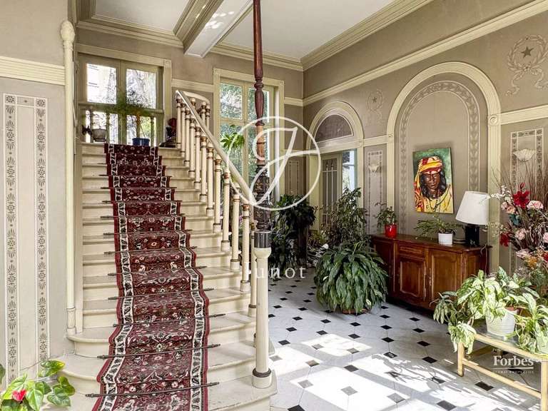 Maison Lille - 14 chambres - 829m²