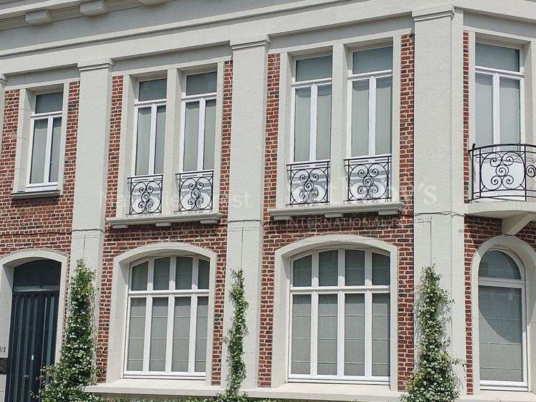 Maison Lille - 9 chambres - 383m²