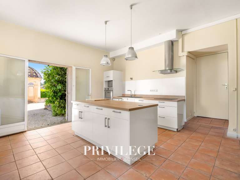 Maison Limas - 12 chambres - 1200m²