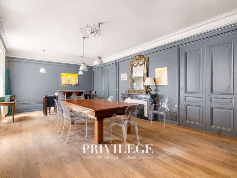 Maison Limas - 12 chambres - 1200m²