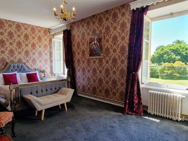 Château Limoges - 9 chambres - 700m²