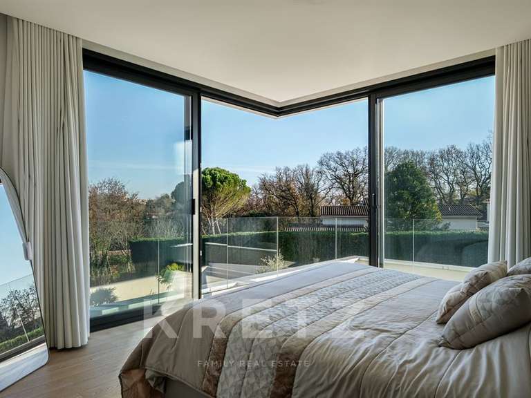 House Limonest - 4 bedrooms - 275m²