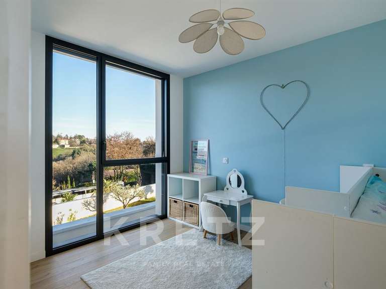 House Limonest - 4 bedrooms - 275m²