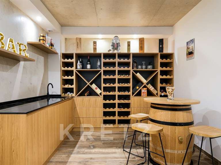 House Limonest - 4 bedrooms - 275m²