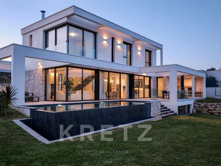 House Limonest - 4 bedrooms - 275m²