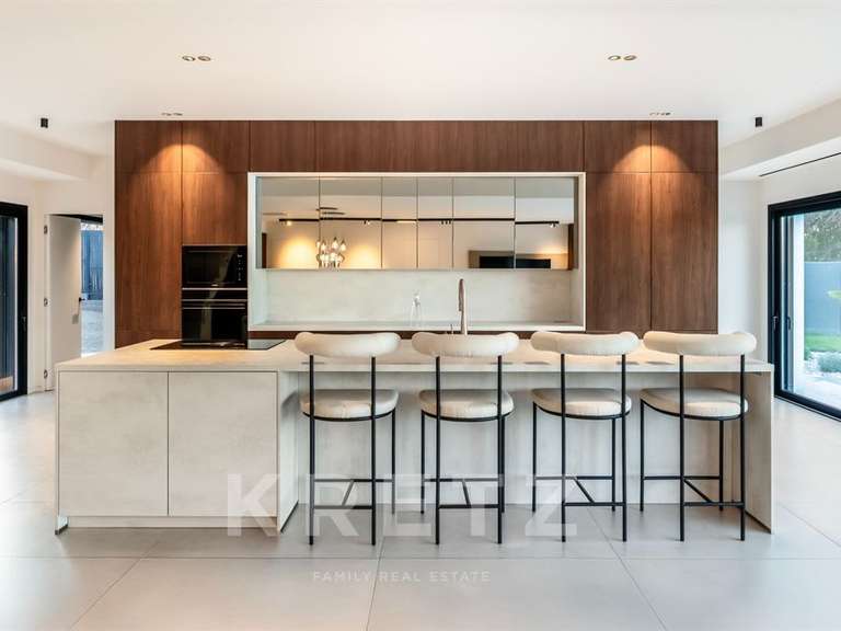 Maison Limonest - 5 chambres - 200m²