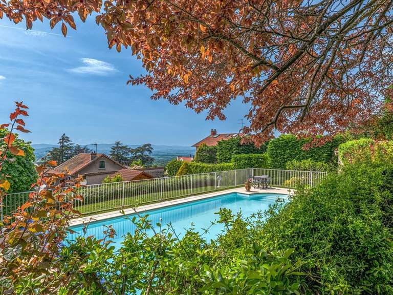 House Limonest - 6 bedrooms - 212m²
