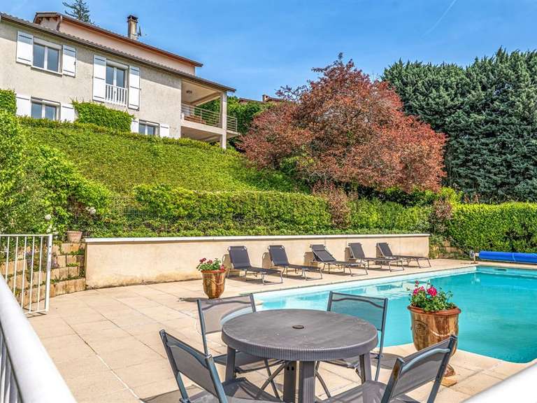 House Limonest - 6 bedrooms - 212m²