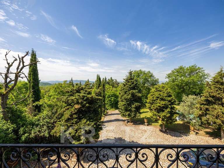 Maison Limonest - 5 chambres - 400m²