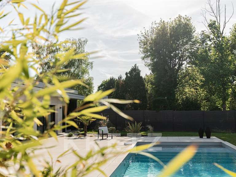 Maison Limonest - 5 chambres - 200m²